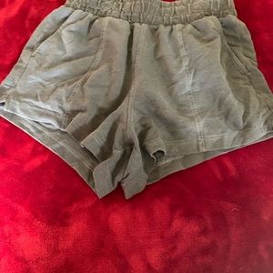 NB RELAXING STRETCH sleep shorts.